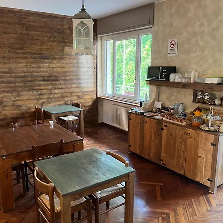 Bed & Breakfast Il Rifugio Degli Artisti Varese